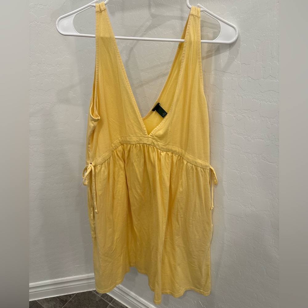 Yellow dress